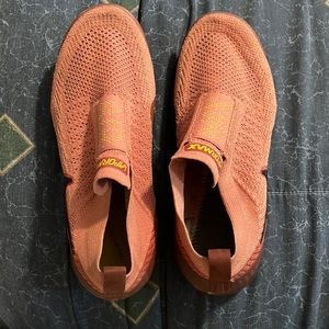 Orange. Vapor max